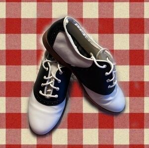 Oxford Saddle Shoes